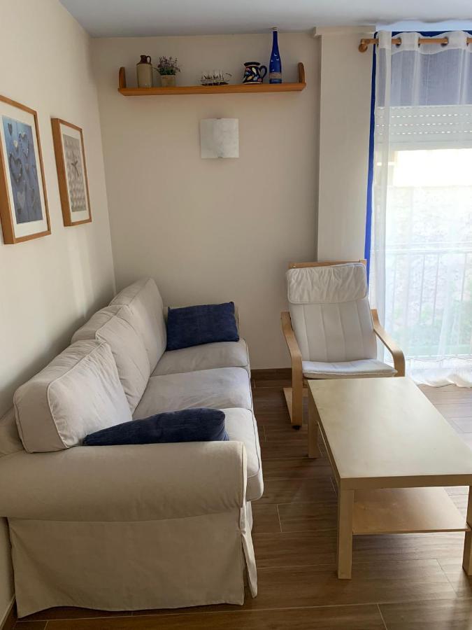 Cosy Apartment In L Escala, 7 Mins Walk To The Closest Beach, Riells L'Escala Exterior photo
